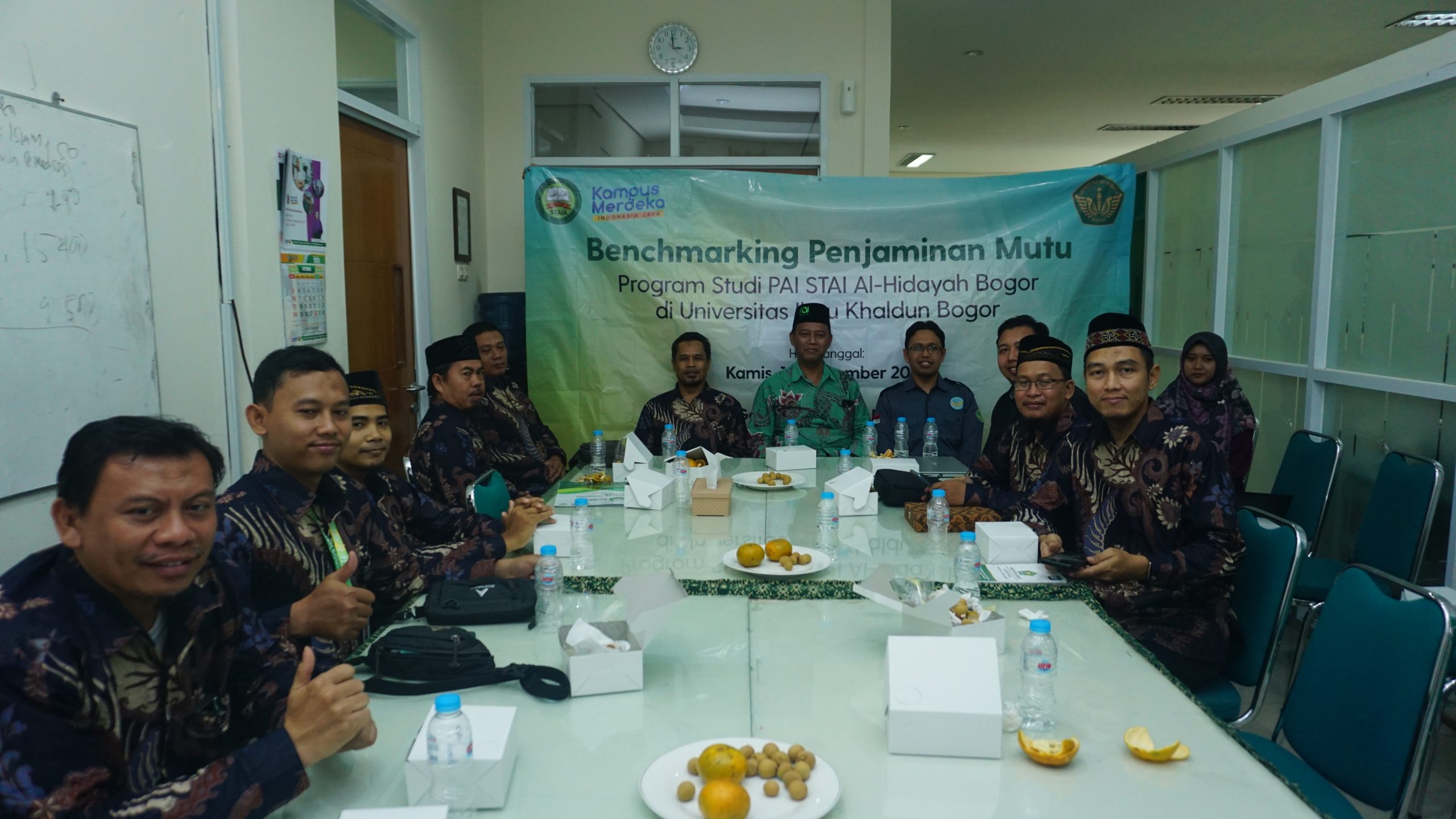 Benchmarking dengan UIKA Bogor